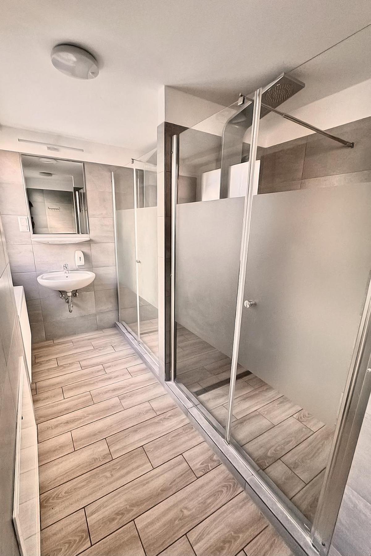 Dominik Panzio Bed & Breakfast Budapest Bagian luar foto